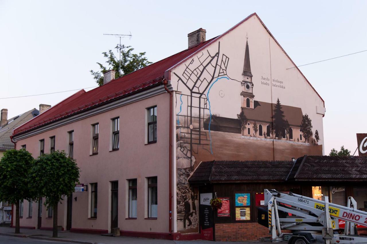 Old Town Apartment - Self Check In Võru Buitenkant foto